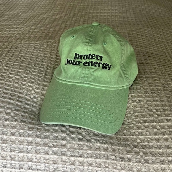 bloom Accessories - Bloom Nutrition - Protect your Energy hat
